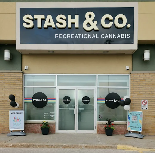 Stash & Co. - Stash & Co. - Collingwood store front