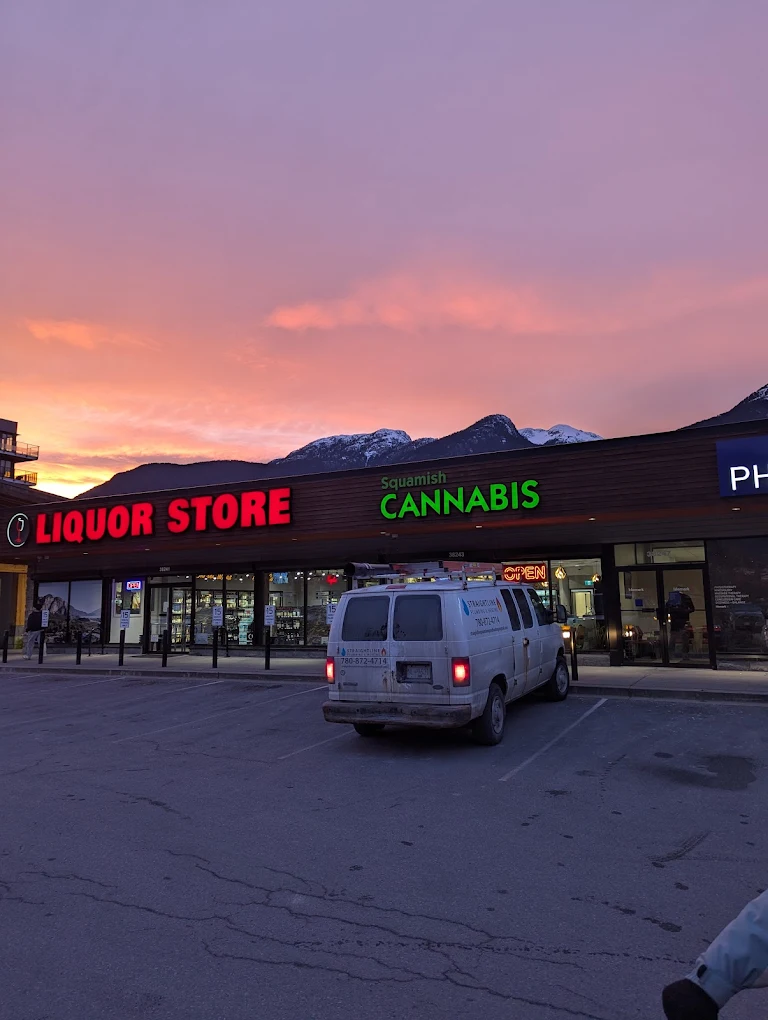 Squamish Cannabis - Squamish Cannabis store front