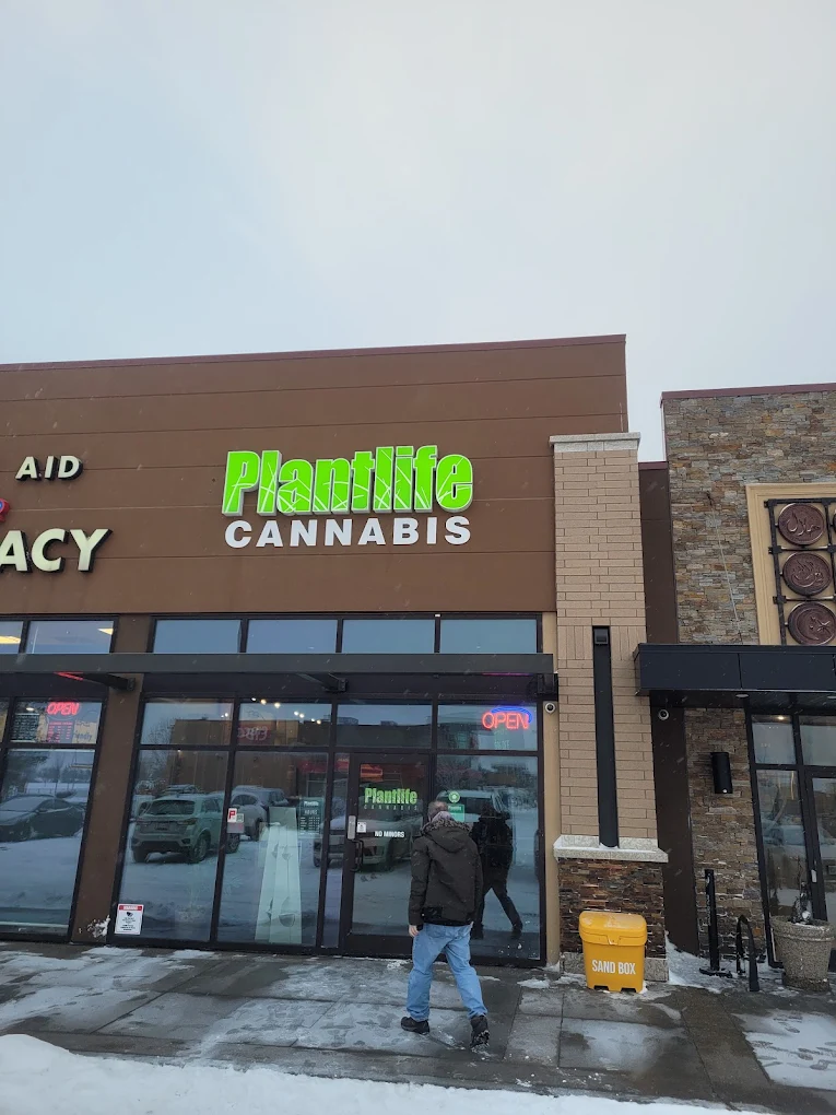 Plantlife Cannabis - Edmonton - Albany store front