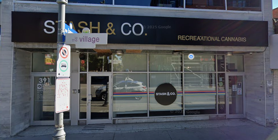 Stash & Co. - Ottawa (Bank St) store front
