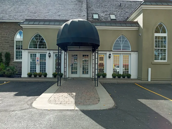 pureLeaf Cannabis store front