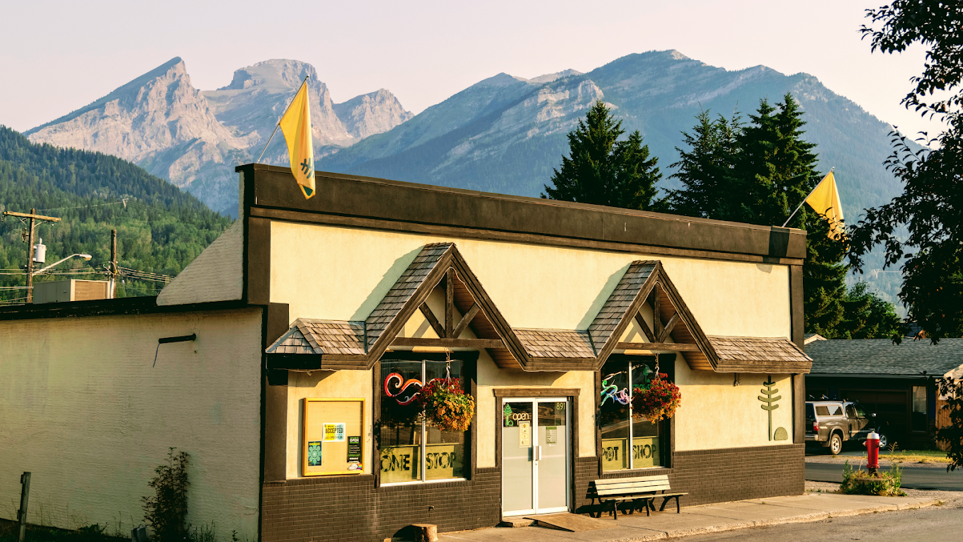 Stick and Stone Cannabis Co. - Stick and Stone Cannabis Co. store front