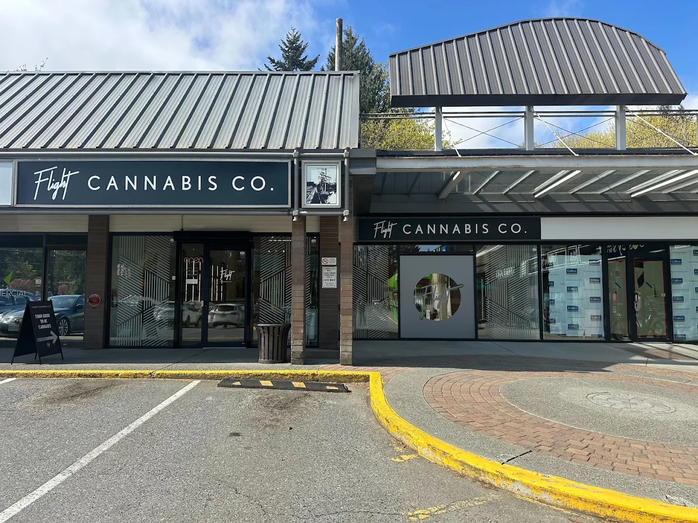 Flight Cannabis - Flight Cannabis - Ladysmith store front