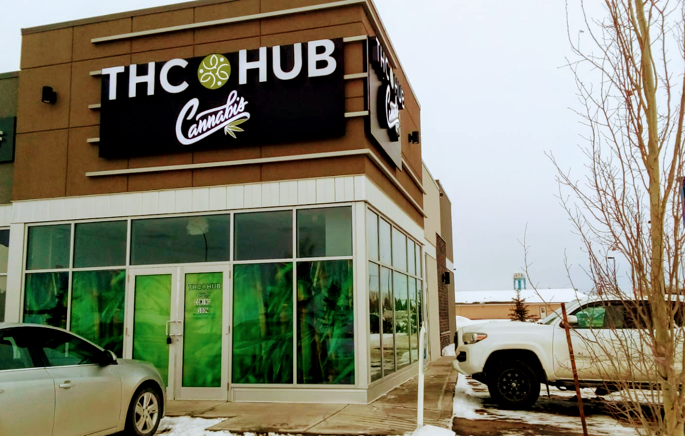 THC HUB CANNABIS - THC HUB CANNABIS - Fort Sask store front