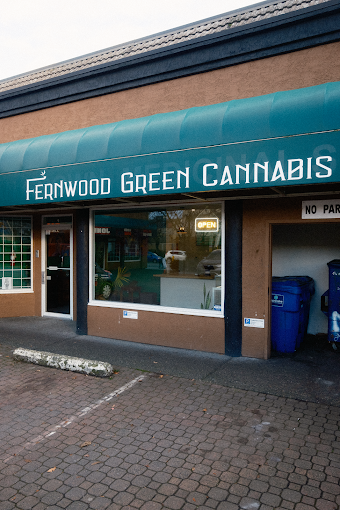 Fernwood Green - Fernwood Green store front