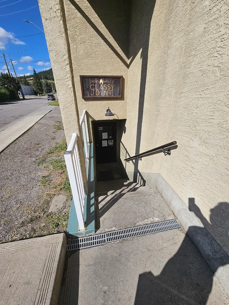 The Crowsnest's Classy Joint - The Crowsnest's Classy Joint store front