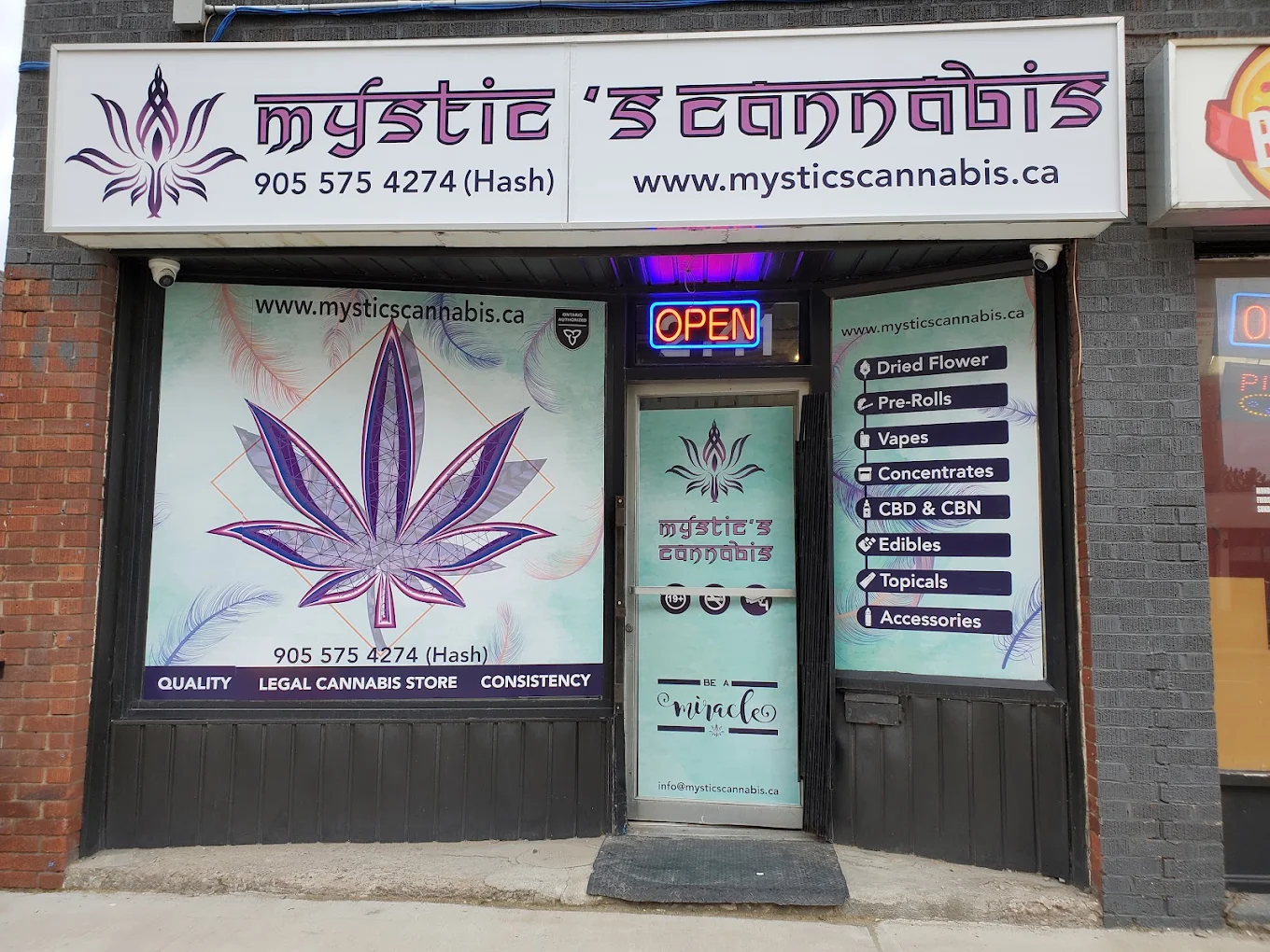 Mystic's Cannabis - Mystic's Cannabis - King St., Hamilton store front