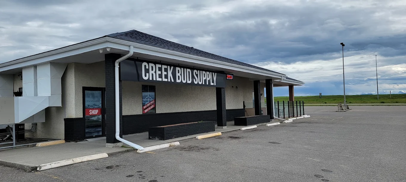 Creek Bud Supply - Creek Bud Supply store front
