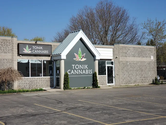 Tonik Cannabis - Tonik Cannabis store front