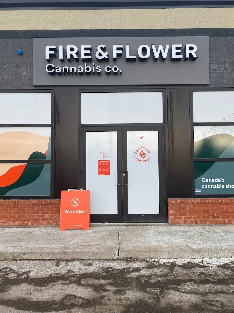 Fire & Flower Cannabis Co. - Fire & Flower Cannabis Co. - St. Albert Inglewood Square store front