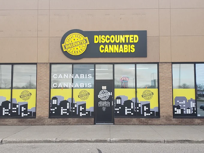 Discounted Cannabis - Discounted Cannabis - Sarnia store front