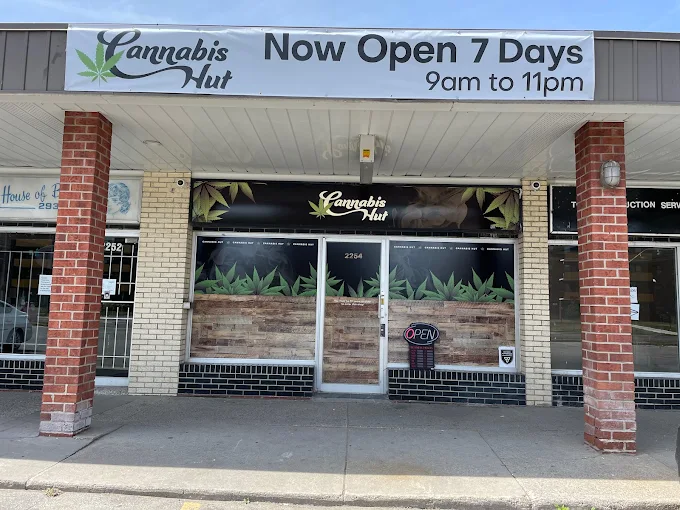 Cannabis Hut - Cannabis Hut - Birchmount store front