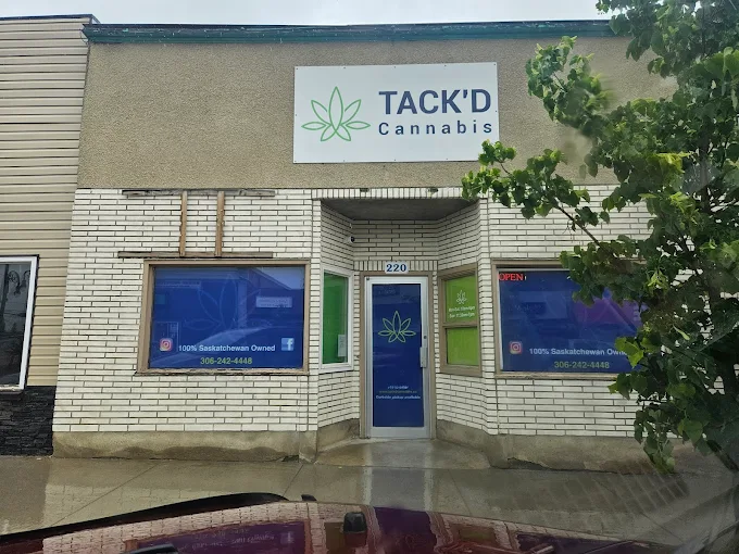 Tack'd Cannabis - Tack'd Cannabis - Biggar store front
