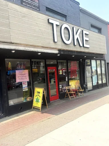 Toke Cannabis - Toke Cannabis - Oakwood store front