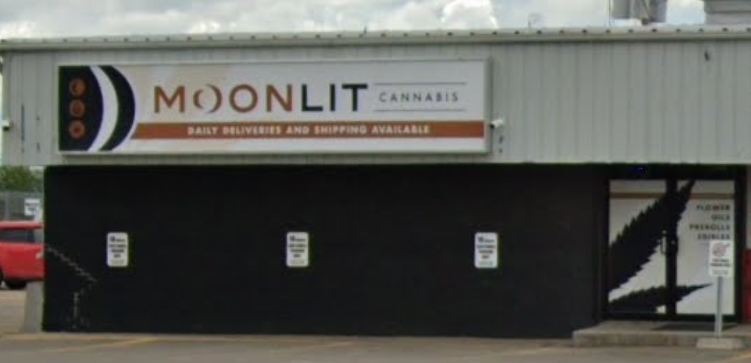 Moonlit Cannabis - Moonlit Cannabis - Estevan store front