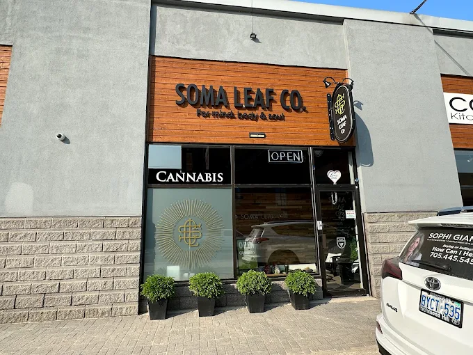 Soma Leaf Company - Thornbury store front