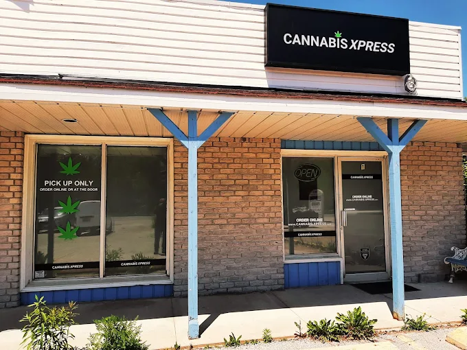 Cannabis Xpress - Cannabis Xpress - Wasaga Beach store front