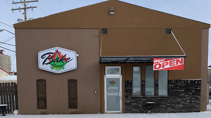 The Bake Shoppe - The Bake Shoppe - Maple Creek store front