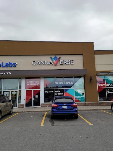 Cannaverse - Ottawa Carling store front