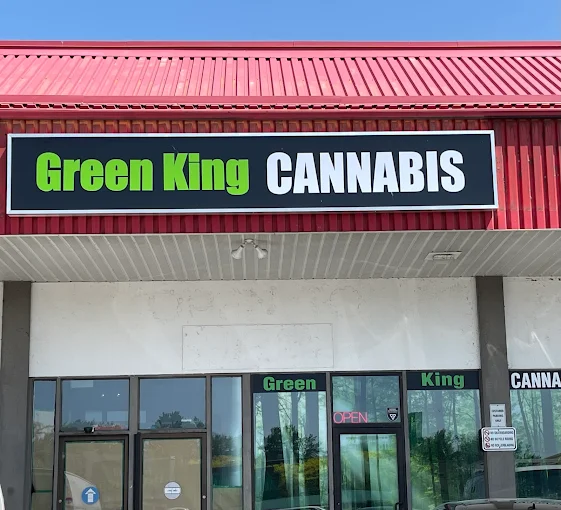 Green King Cannabis - Green King Cannabis - Port Colborne store front