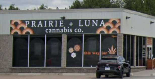 Prairie and Luna Cannabis Co. - Prairie and Luna Cannabis Co. store front