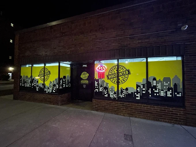 Discounted Cannabis - Discounted Cannabis - Windsor store front