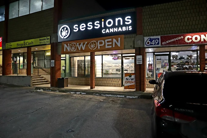 Sessions Cannabis - Sessions Cannabis - Keswick store front
