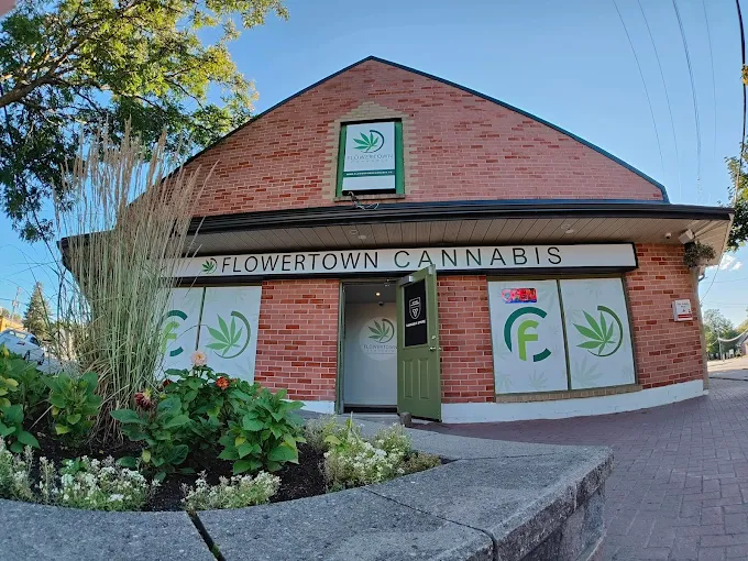 Flowertown Cannabis - Flowertown Cannabis - Beaverton store front