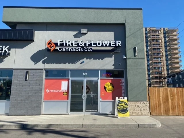 Fire & Flower Cannabis Co. - Fire & Flower Cannabis Co. - Saskatoon City Park store front