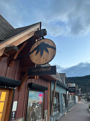 Rural Leaf Cannabis - Rural Leaf Cannabis store front