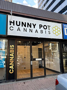 Hunny Pot Cannabis - North York store front