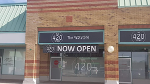 The 420 Place - Lindsay store front