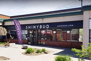 Shiny Bud - North York store front