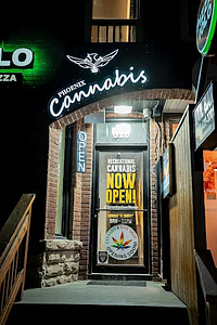Phoenix Cannabis - King Street store front