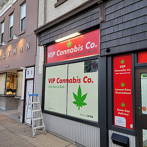 VIP Cannabis Co. - Elmira store front
