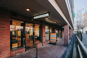 Imagine Cannabis White Rock store front
