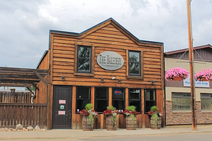 The Bakedery - Bashaw store front