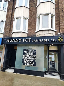 Hunny Pot Cannabis - Uptown Yonge store front