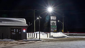 High-Way Grass Bar store front