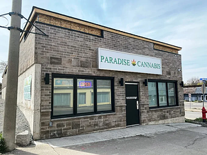 Paradise Cannabis - Welland store front