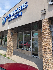 UpHi Cannabis Emporium - Glenridge store front