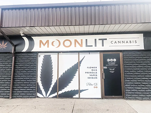 Moonlit Cannabis - Carlyle store front