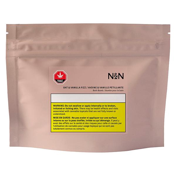 Noon & Night - Oat & Vanilla Fizz Bath Bomb